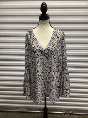 Michael Kors Floral Print Long Bell-Sleeve Blouse, Size XL NWOT
